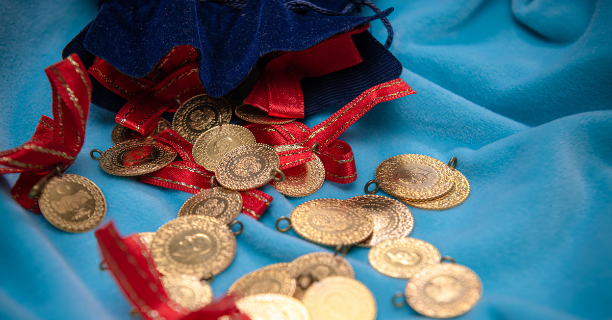 SON DAKİKA Altın fiyatlarında yükseliş sürüyor! 19 Temmuz 2025 gram, çeyrek altın, altın ons, Cumhuriyet ve 14-22 ayar bilezik ne kadar? Detaylar…