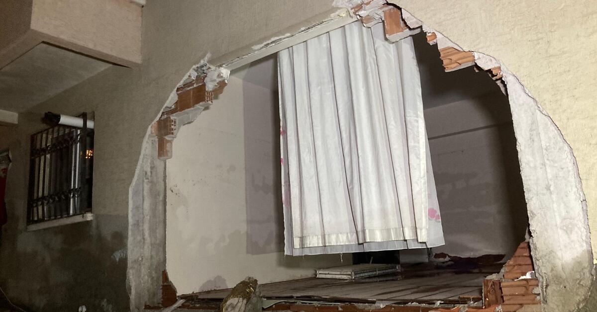 SON DAKİKA Ankara'yı sel vurdu! Bir evin duvarı yıkıldı Detaylar…