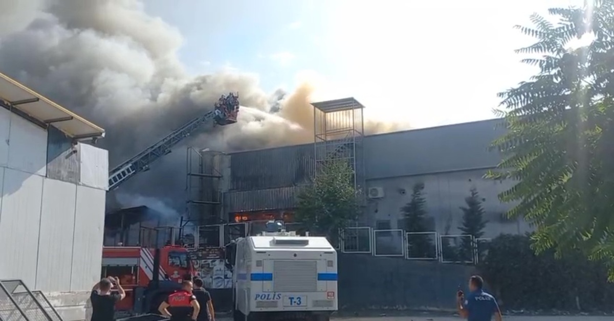 SON DAKİKA Son dakika: CHP’li Veli Ağbaba’nın aile işyerinde yangın Detaylar…