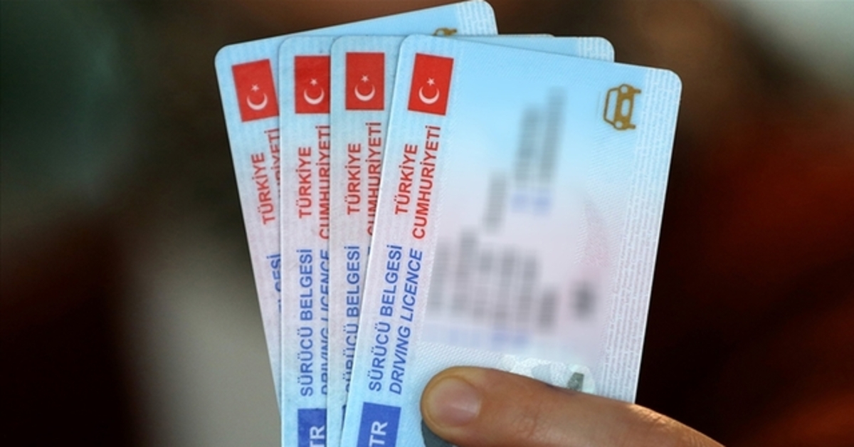 SON DAKİKA Ehliyet yenileme son gün ne zaman? 2025 Ehliyet yenileme ücreti ve gerekli belgeler nelerdir? Detaylar…