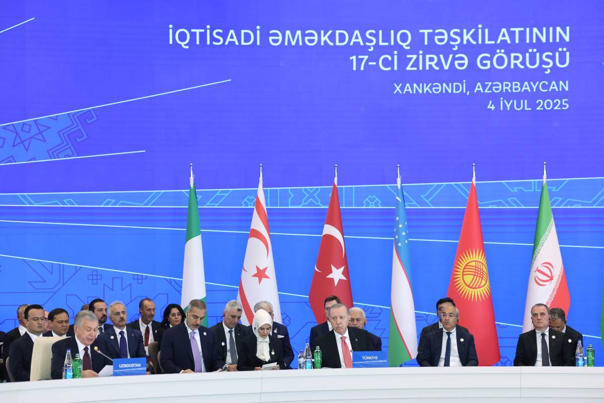 Karabağ’ın kalbinde gelecek konuşuldu: EİT 17. Zirvesi yapıldı