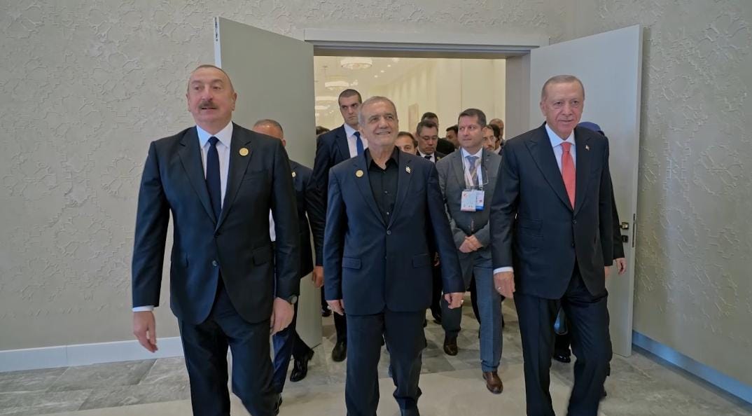 Çay Sofrasında Strateji: Hankendi’de Diplomasiye Farklı Bir Soluk