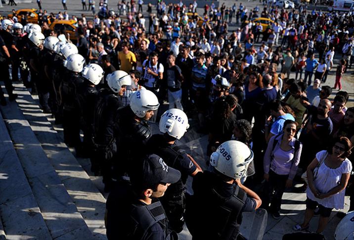 Beyoğlu’nda Olağanüstü Gün: Gösteri ve Yürüyüşlere Polis Engeli