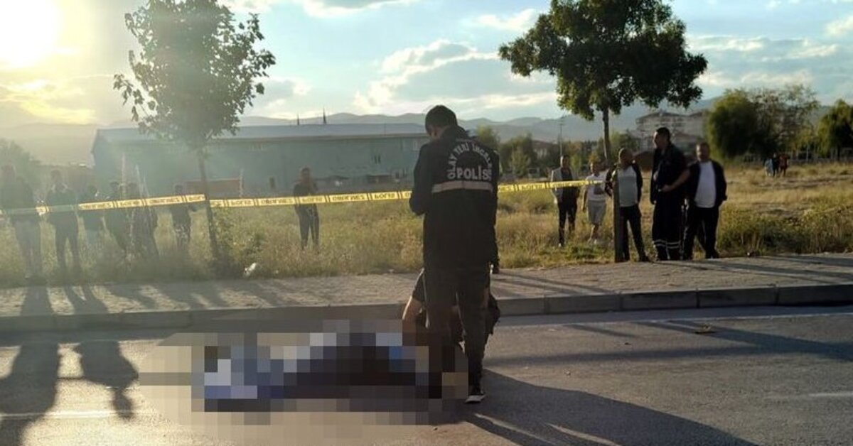 SON DAKİKA Motosiklet ile TIR çarpıştı: 2 ölü Detaylar…