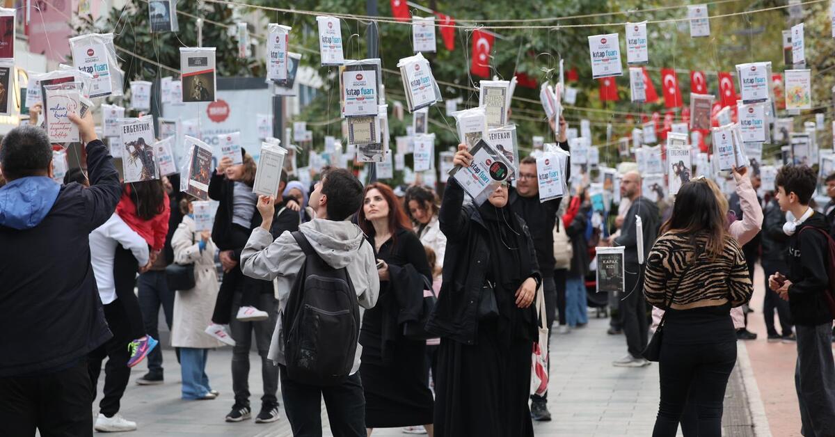 SON DAKİKA Kocaeli’de ağaçlar kitap açtı Detaylar…