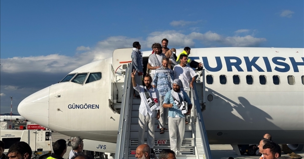 SON DAKİKA Türkiye’ye dönüşleri sağlanan Küresel Sumud Filosu’ndaki Türk aktivistler ifade verdi Detaylar…