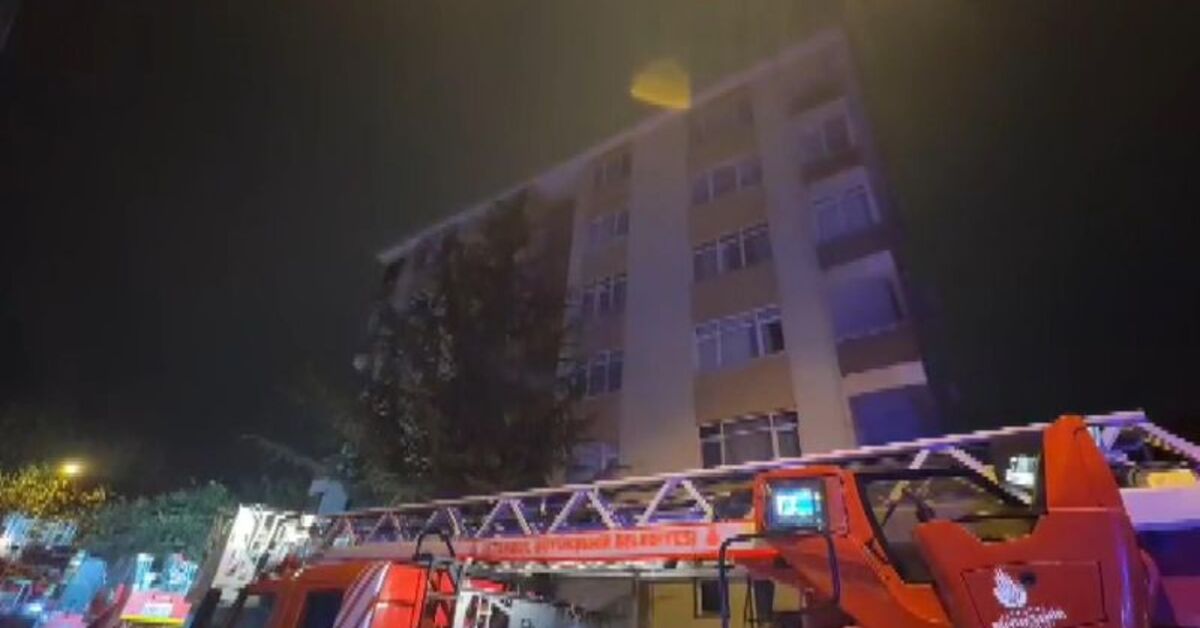 SON DAKİKA Kadıköy’de 5 katlı binada yangın paniği! Detaylar…