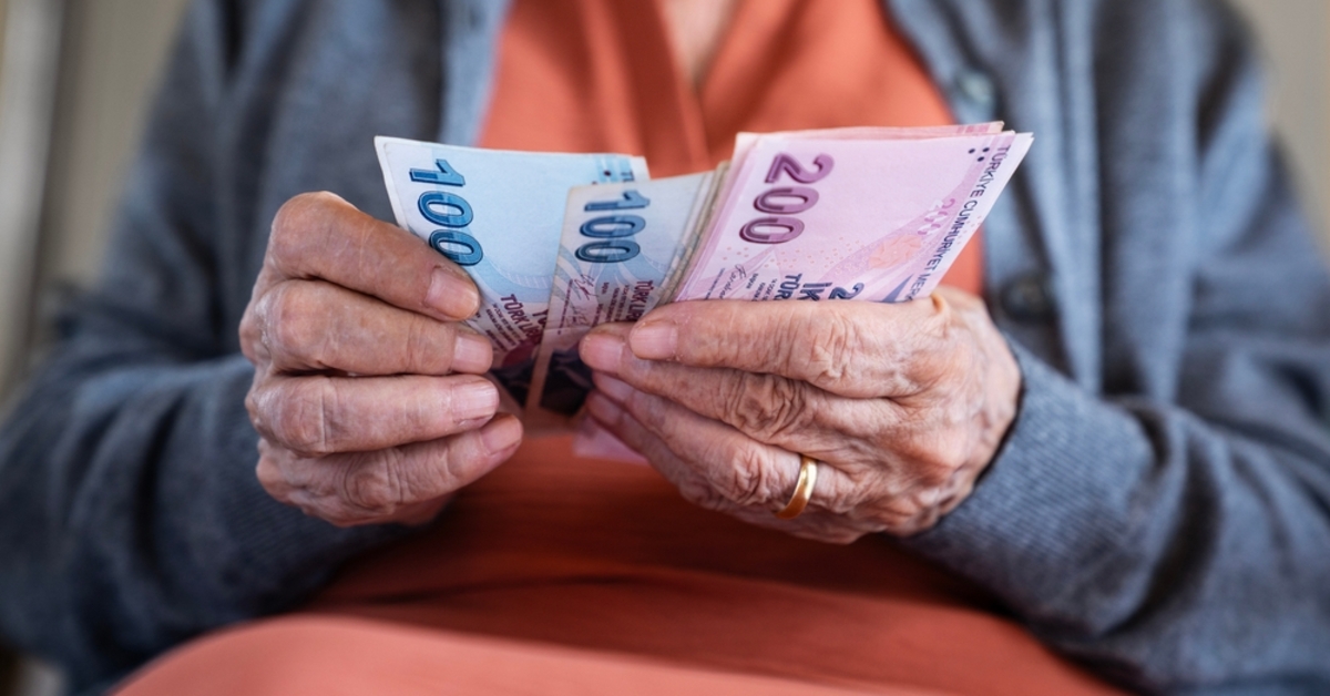SON DAKİKA 2026 Ocak memur ve emekli maaşına yüzde kaç zam gelecek? En düşük emekli maaşı ve memur maaşı ne kadar olacak? Detaylar…